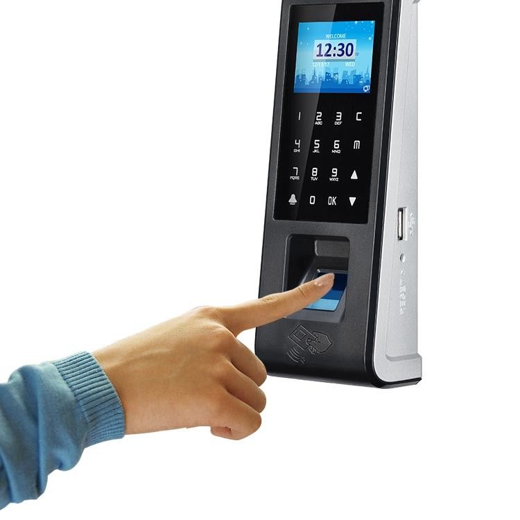 Nuvem do tela táctil do sistema do controle de acesso de Rfid da impressão digital da linha terrestre baseada